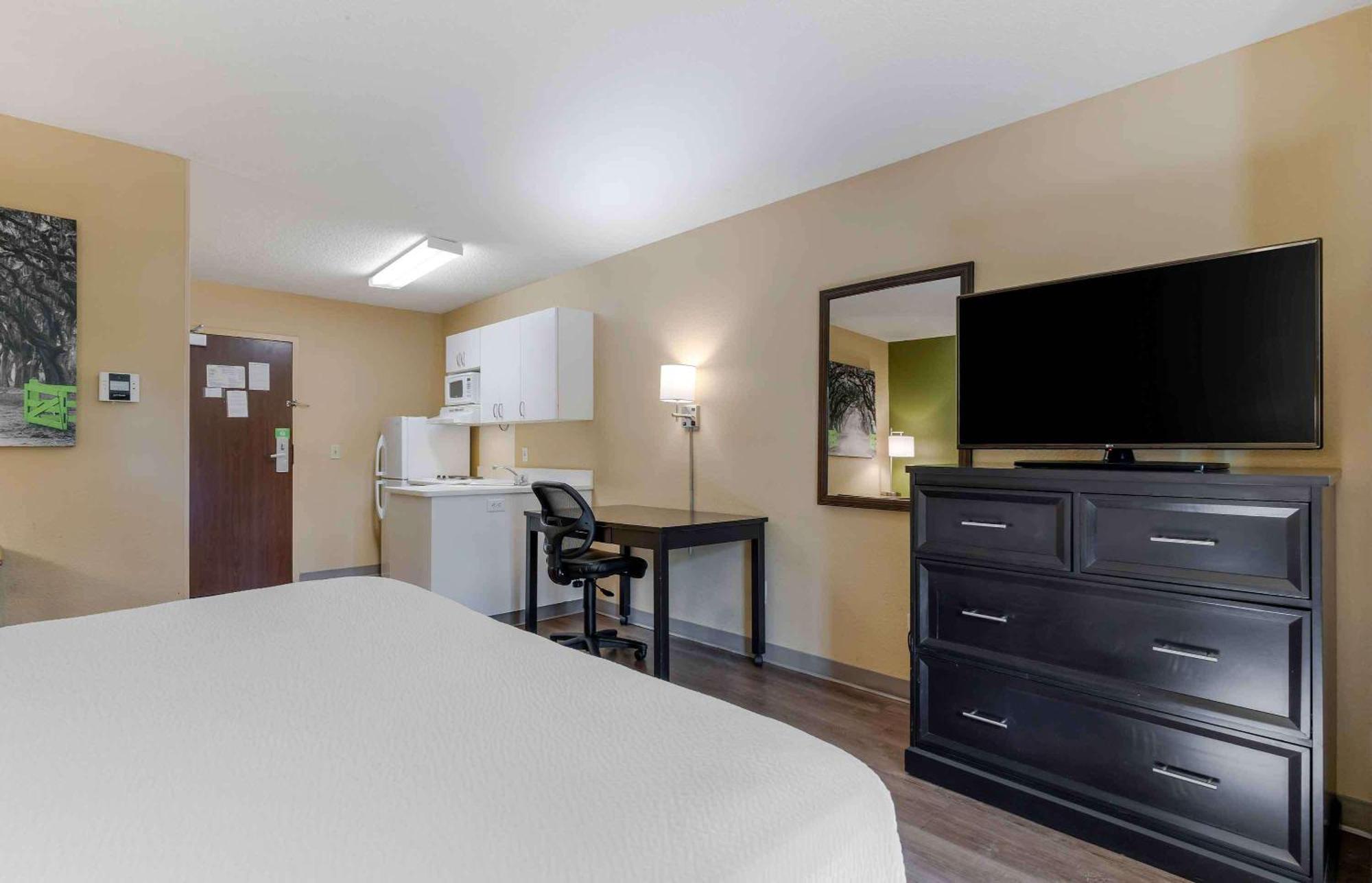 Extended Stay America Suites - Detroit - Novi - Orchard Hill Place Northville Exterior foto